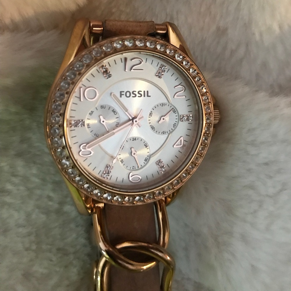 Fossil watch with leather band SOLD